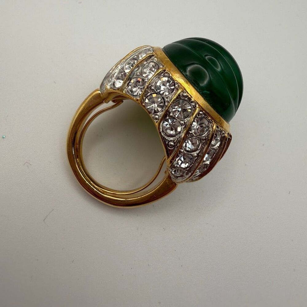 Kenneth Jay Lane Faux Jade Emerald Rhinestone Dome Cocktail Ring Adjustable5-5.5 - Picture 3 of 5